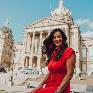 Meet your Posher, Mia